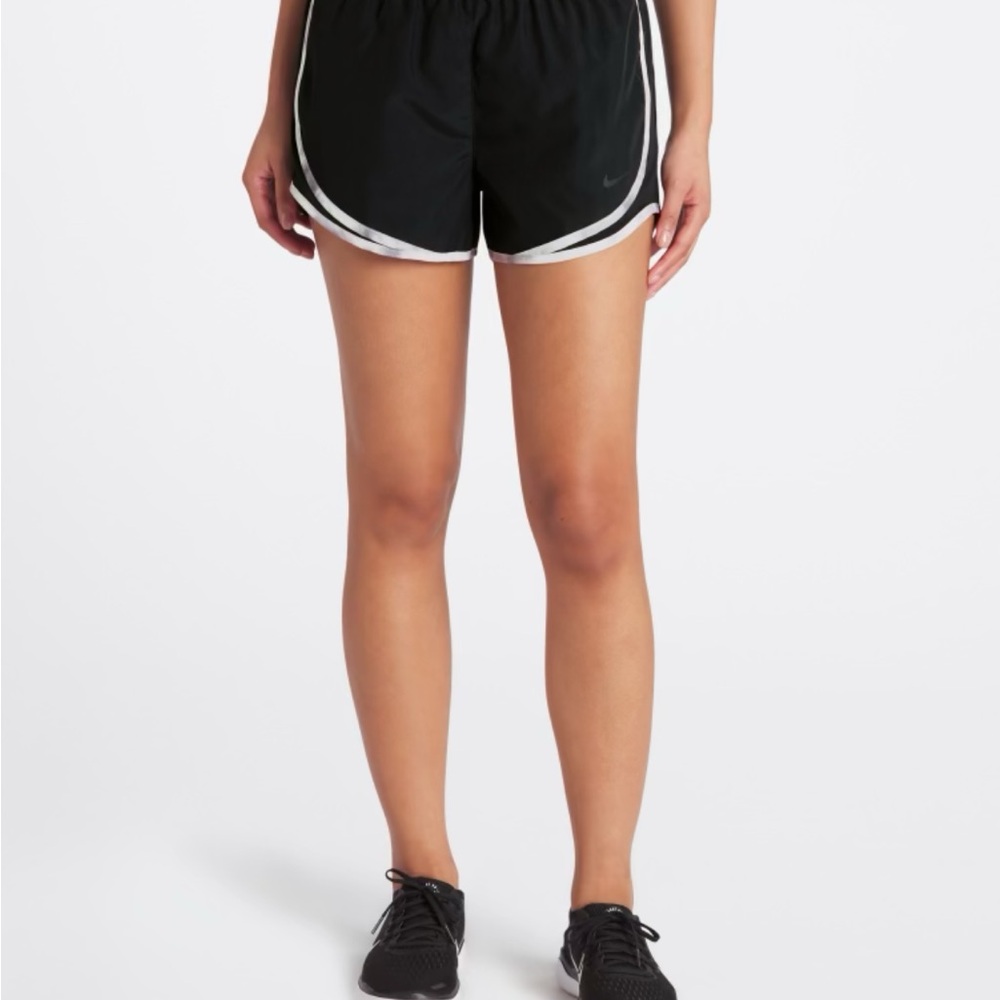 Women’s black tempo Nike shorts